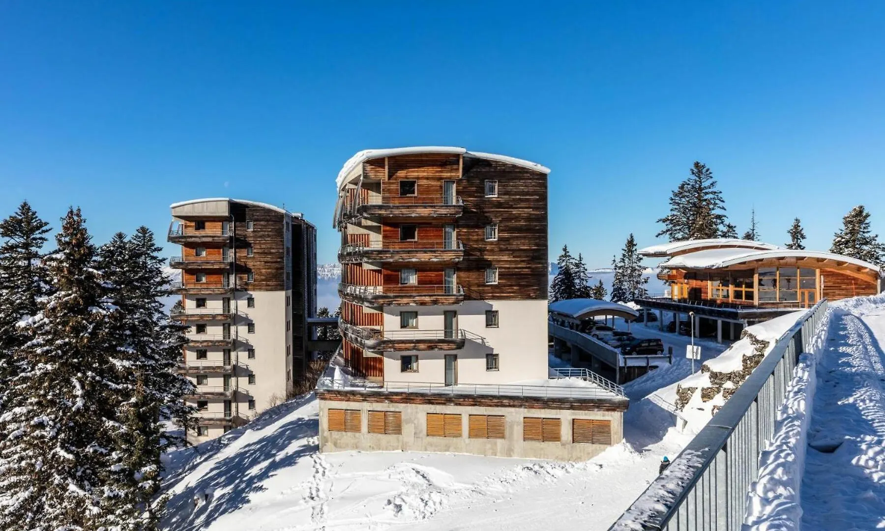 *** Aparthotel Appartement 3 Pieces Cabine 6/8 Personnes Mae-2004 Chamrousse France